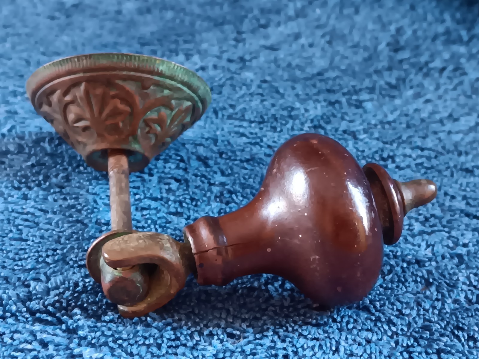 Htf Antique teardrop Estate Single ONE WALNUT? EBONIZED VICTORIAN PULL