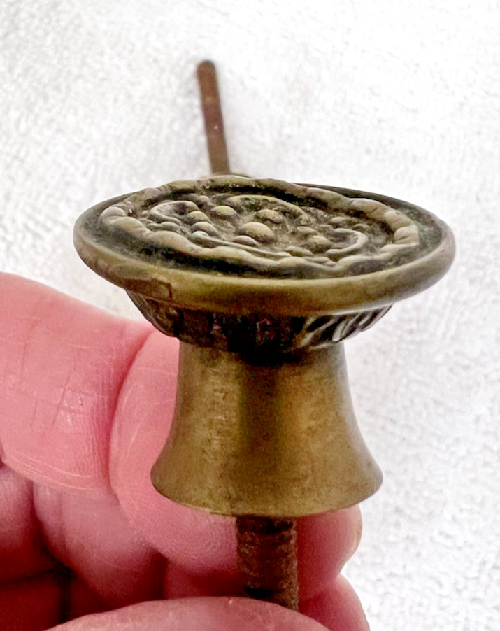 2 Vintage Ornate Cast Brass Round Cabinet Drawer Knobs Pulls Floral Embossed
