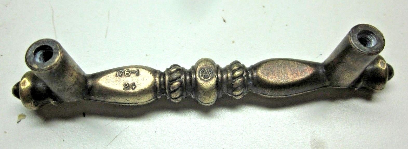 Amerock 176 Carriage 1971 Dark Hammered Brass Pull Handle & Backplate 3″ Centers