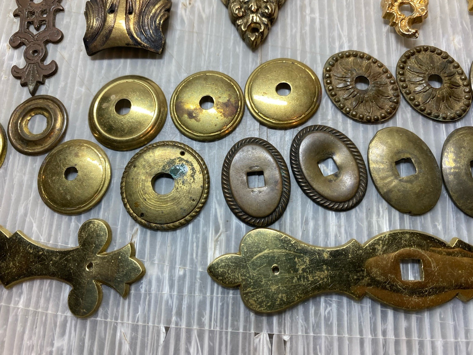 Vintage To Antique Mixed Miscellaneous Hardware Lot