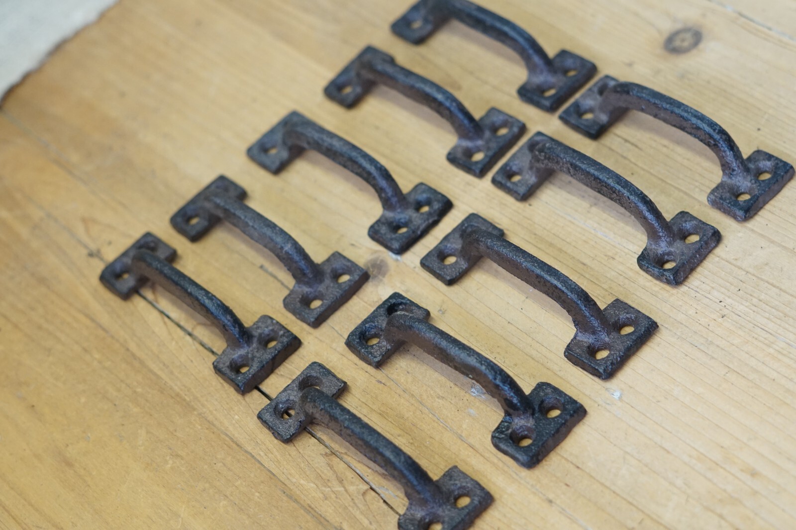 10 CAST IRON HANDLES RUSTIC DRAWER PULLS SMALL 3 5/8″ LONG KITCHEN WINDOW DOOR