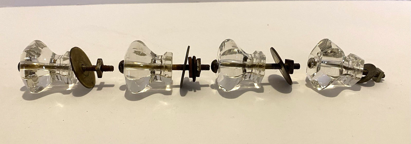 Set-4 VTG Clear Glass 1.5″ x 1.5″ Hexagon (6 Sided) Cabinet/Drawer Pulls/Knobs