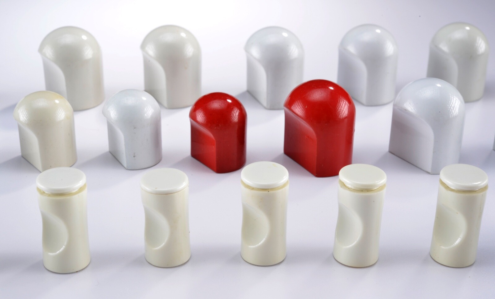 Vintage Mid Century Modern Drawer Pulls Enameled Metal White-Red – Drexel Era