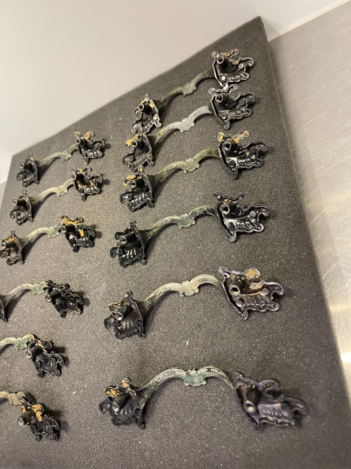 12 Used Vintage French Provincial Drawer Pulls Ornate Leaves 3” Allison Japan