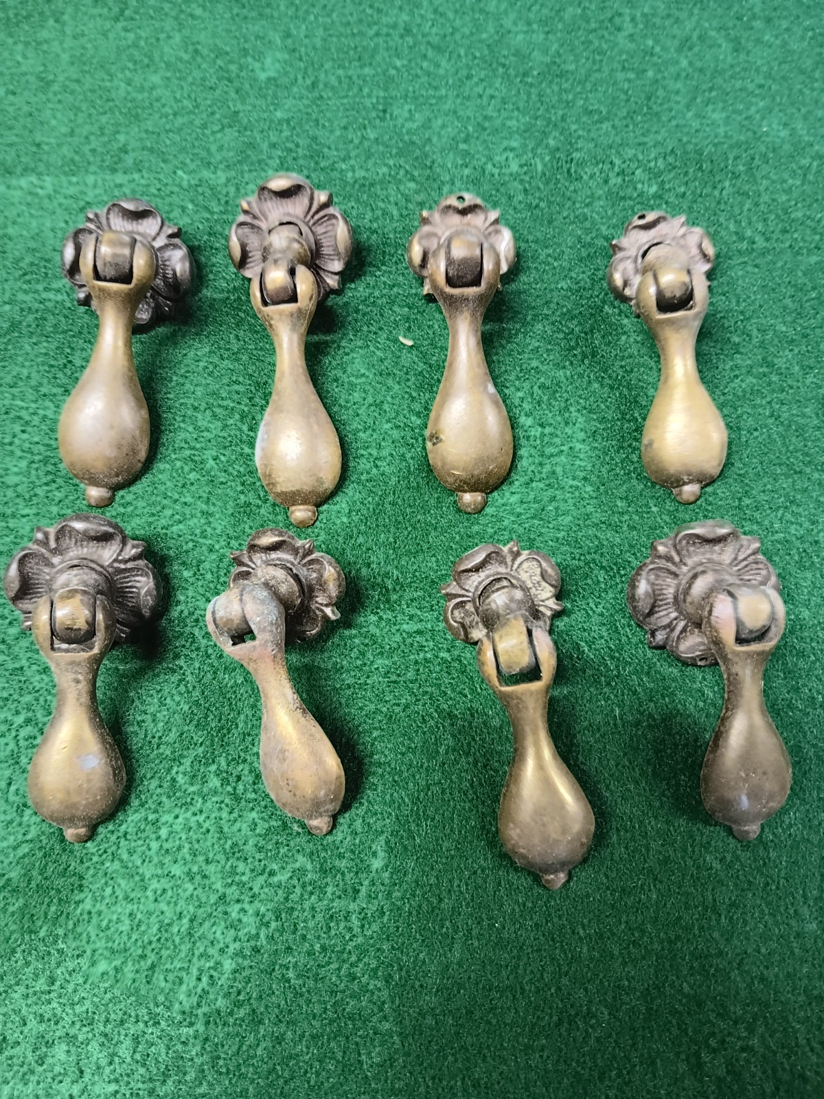 vintage/antique solid heavy brass cabinet/drawer drop pull knobs lot of 8