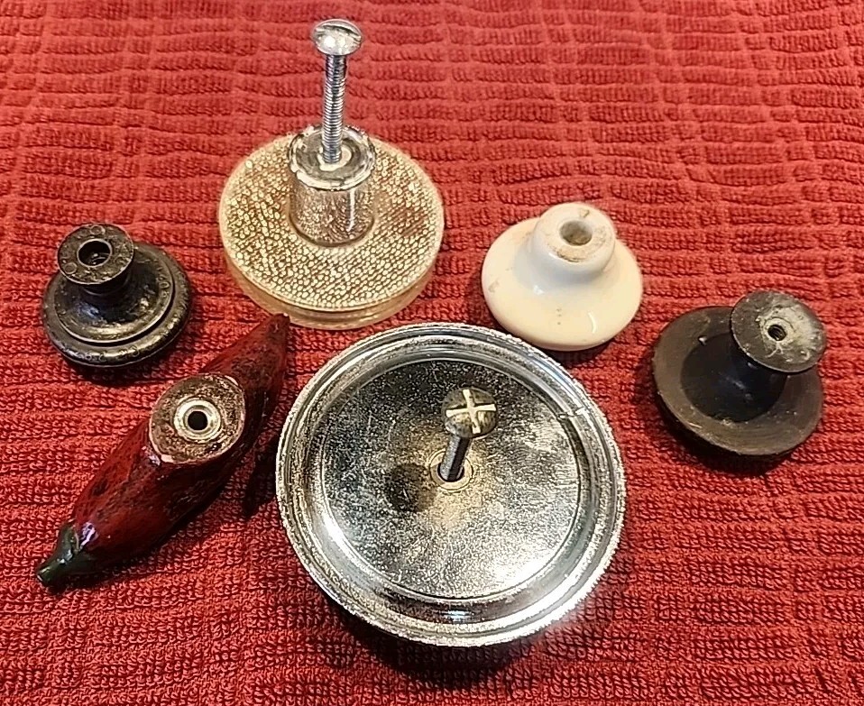 Mixed Lot 6 Vintage Drawer Knobs Previously Owned Metal Ceramic Lucite