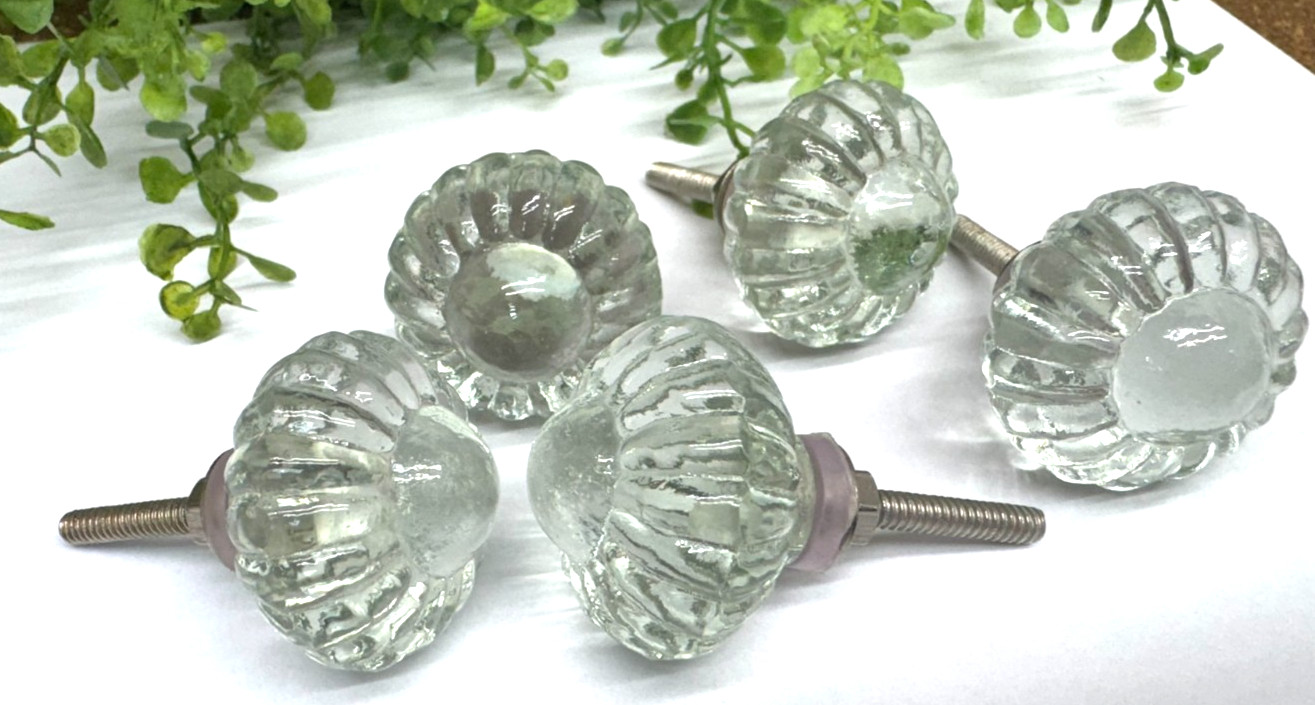 1 Clear Glass 1.38″ round Drawer Pull furniture door knob floral daisy scallop