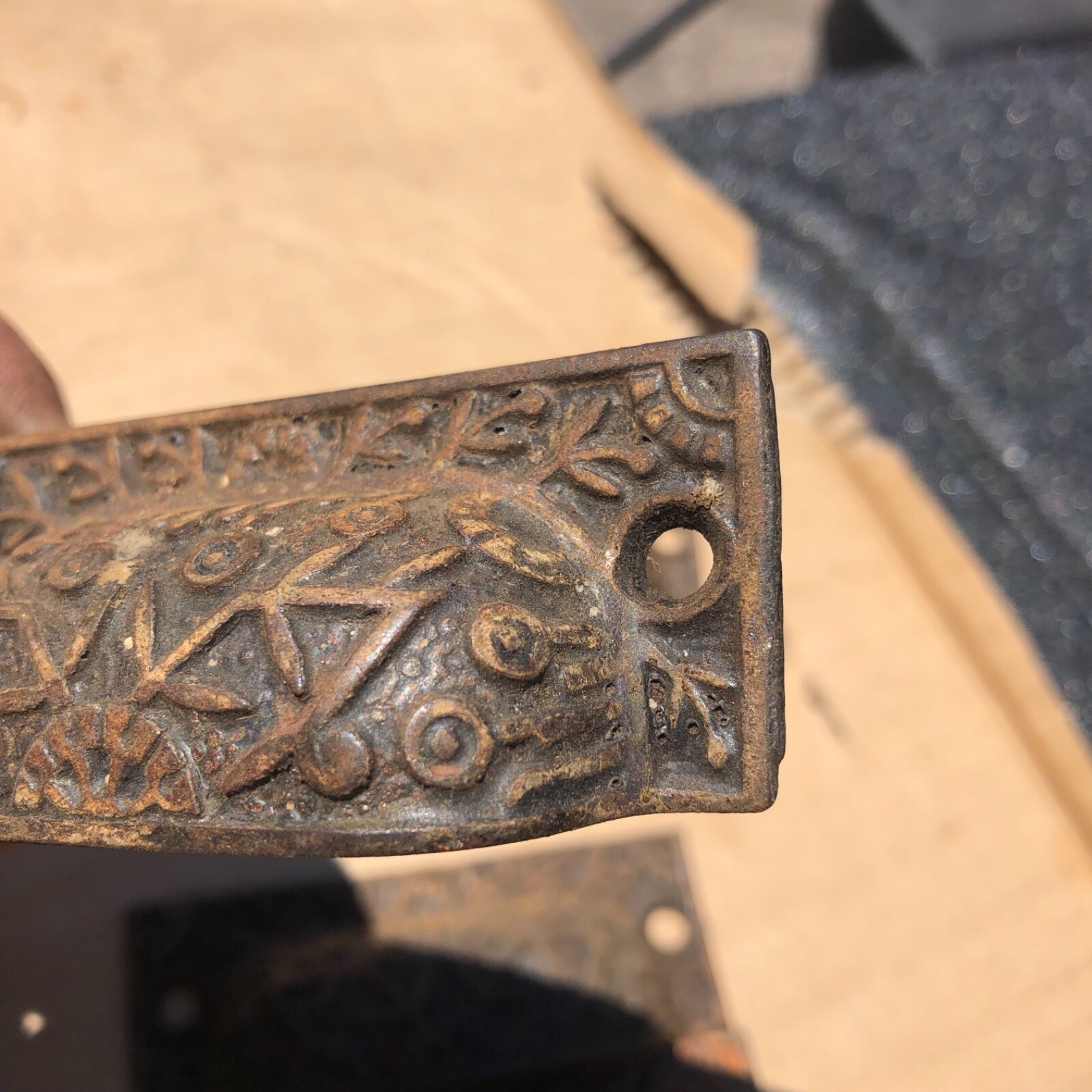 Pretty set 7 c1870 matching authentic VICTORIAN cabinet pull hardware 3 sizes