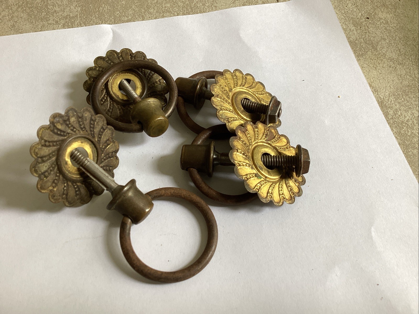 4 – 1-1/2 in brass backings Plates & Same Size Antique Pull Rings Chest drawer