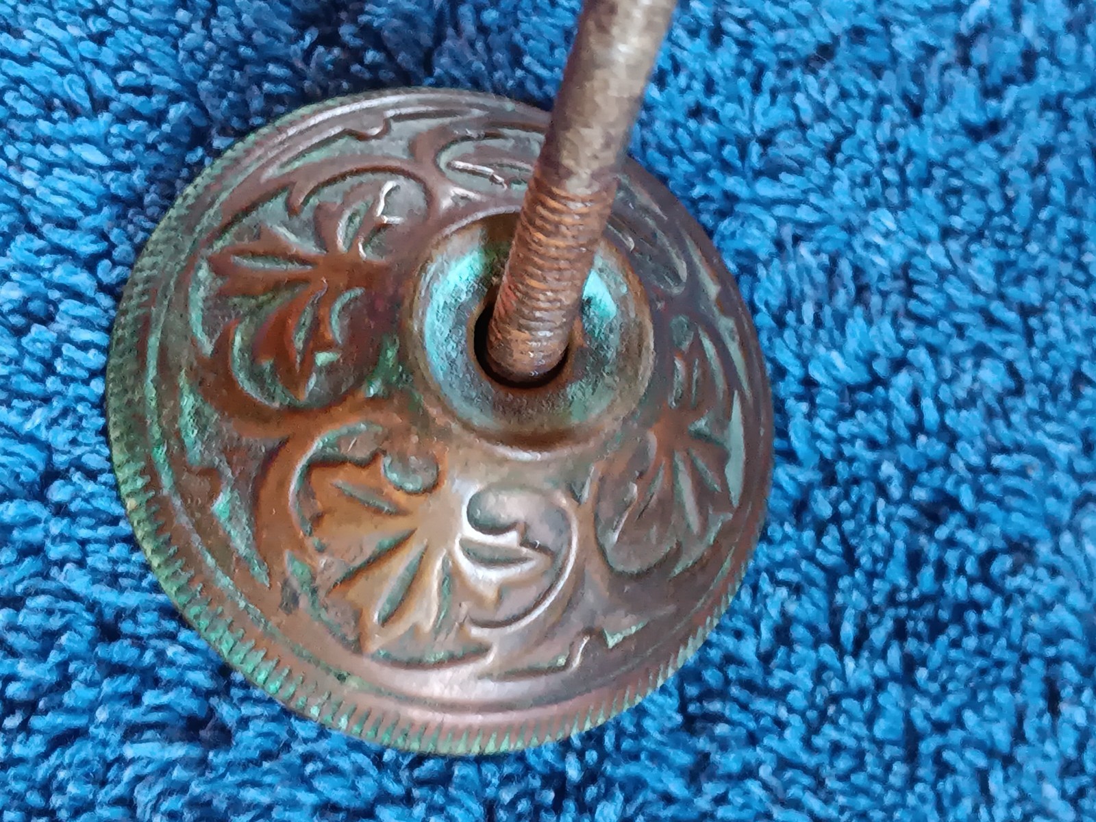 Htf Antique teardrop Estate Single ONE WALNUT? EBONIZED VICTORIAN PULL
