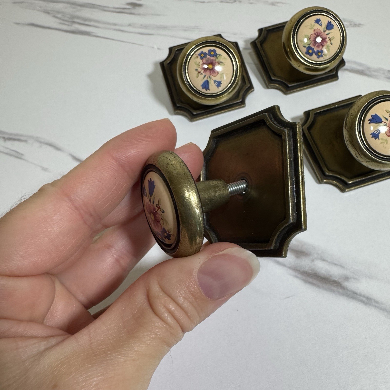 Amerock Brass & Porcelain Pink Blue Floral Pull Drawer Cabinet Knob-lot of 4