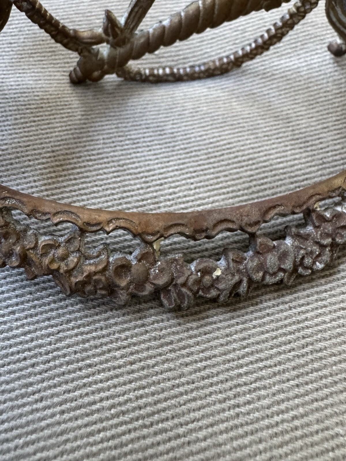 Antique Ornate Floral Pattern Bronze Tone Metal Drawer Pull