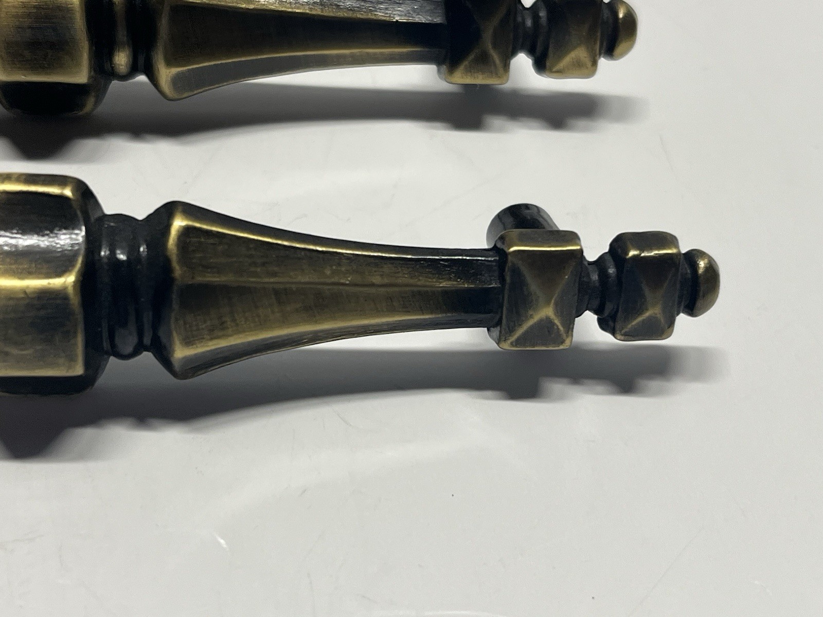 Vtg.Lot (17)NOS Belwith Classic Spindle Antique Brass Fixed Drawer/Cabinet Pulls