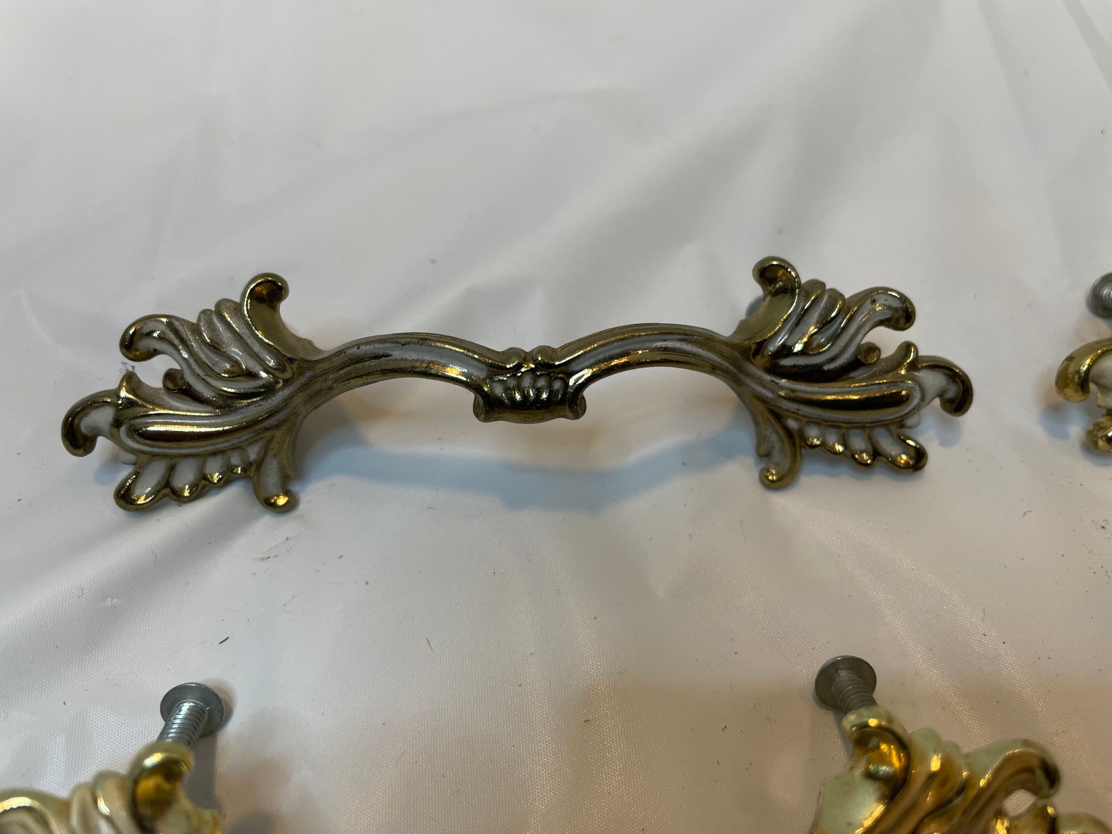Vintage Ajax 990 Drawer Pulls Handles Scroll White Gold Ornate – Lot of 5