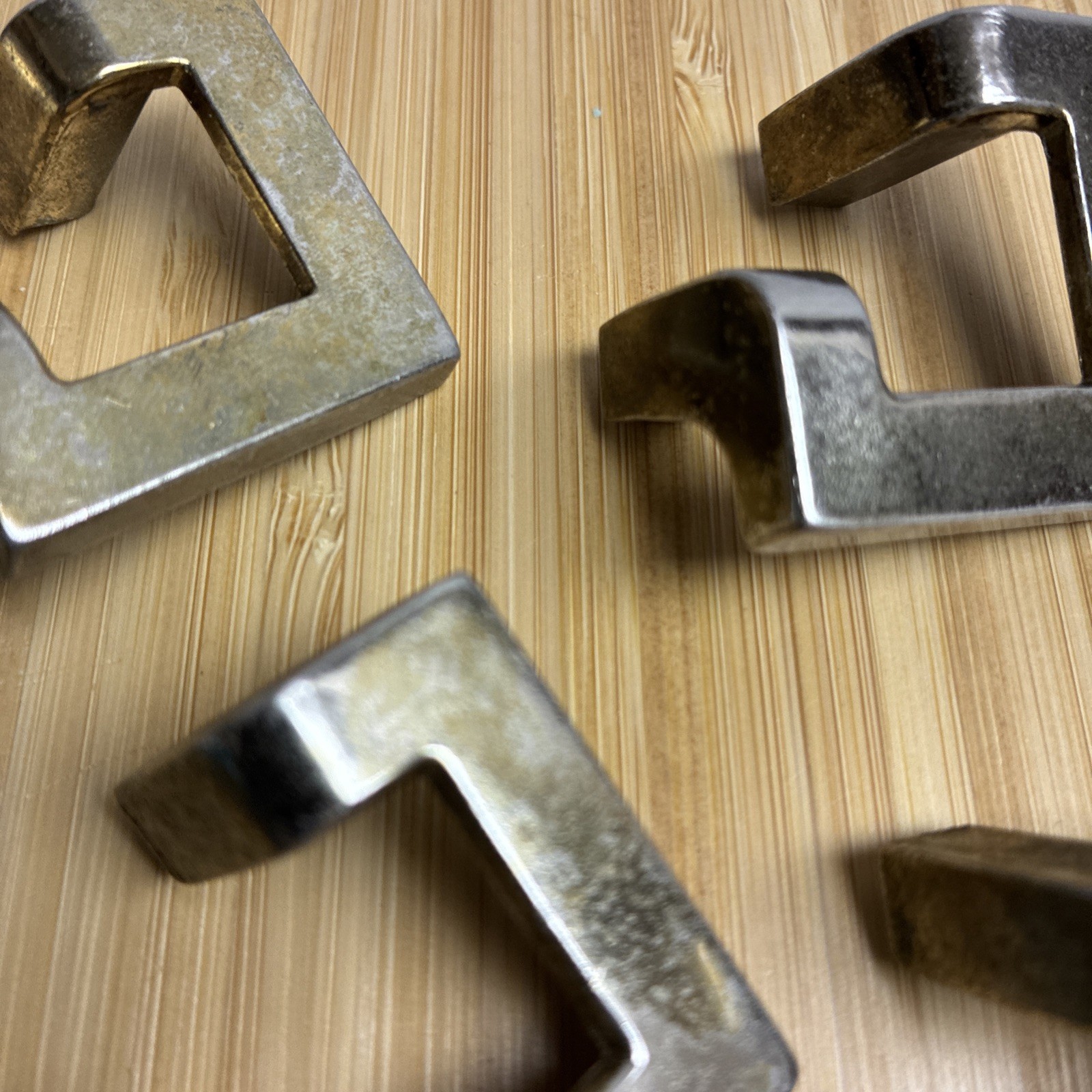Vintage Keeler Brass KBC Drawer Pulls Lot 10 + 2 Knobs 1” CTC MCM Geometric