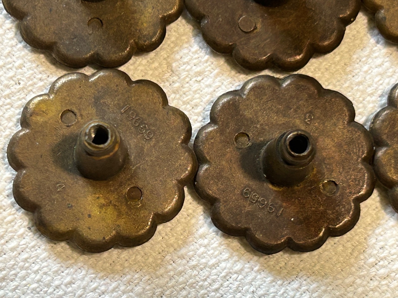 Lot 17 Vintage 60s Brass Ornate Drawer Pulls Floral Cabinet Knobs Round MCM