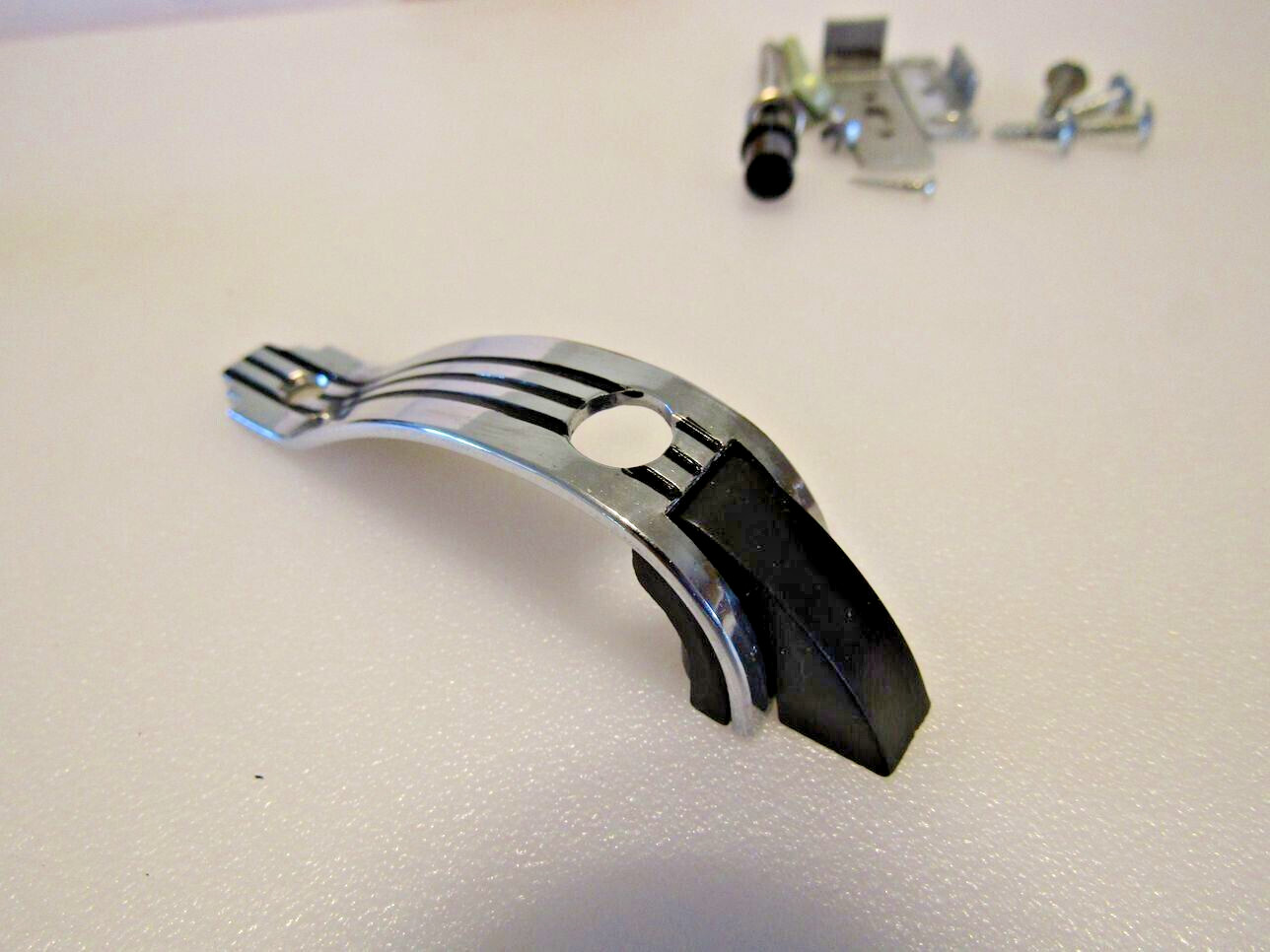 Vtg Nos Chrome Cabinet Door Push Button Latch Pull 3 Black Lines Amerock E08760