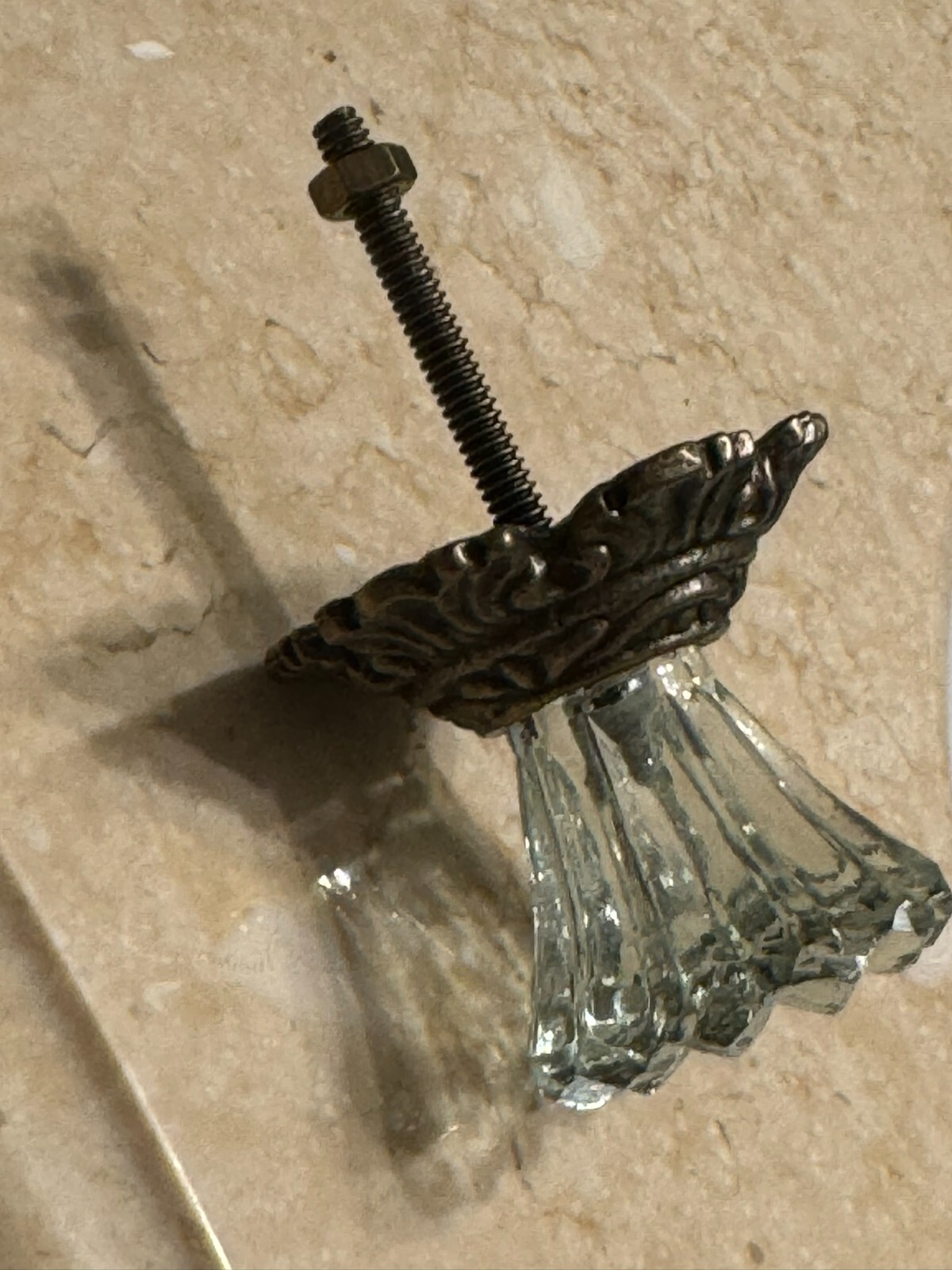 ONE; Vintage-Brass Metal Flower Crystal Clear Glass bronzed Knob Handle pulls