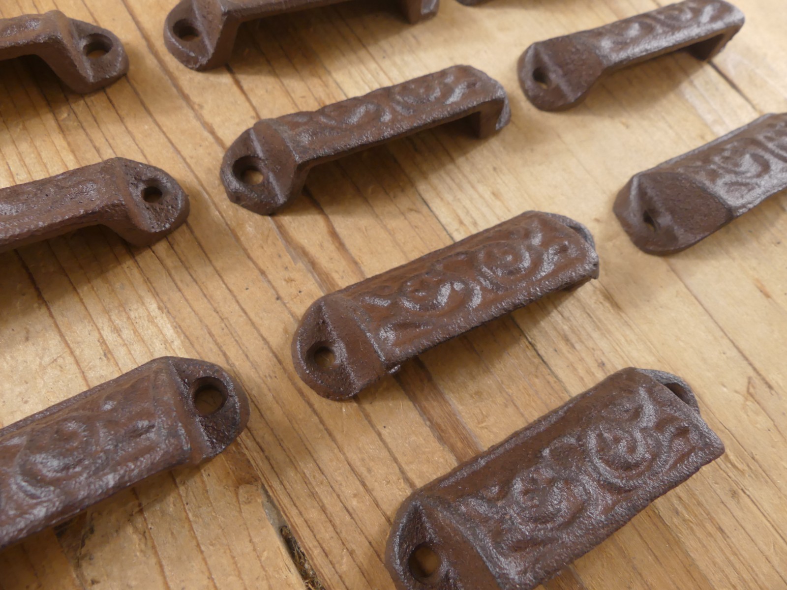 10 CAST IRON BROWN ORNATE PULLS DRAWER CABINET BIN HANDLES RUSTIC VINTAGE ORNATE