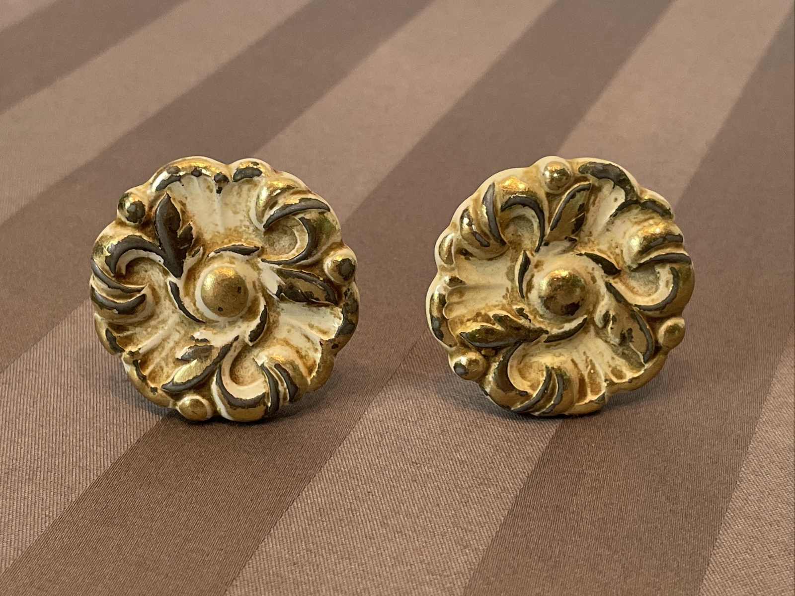 2 Vintage Gold/White Round Drawer Knob Pulls Floral Design-1 1/2”