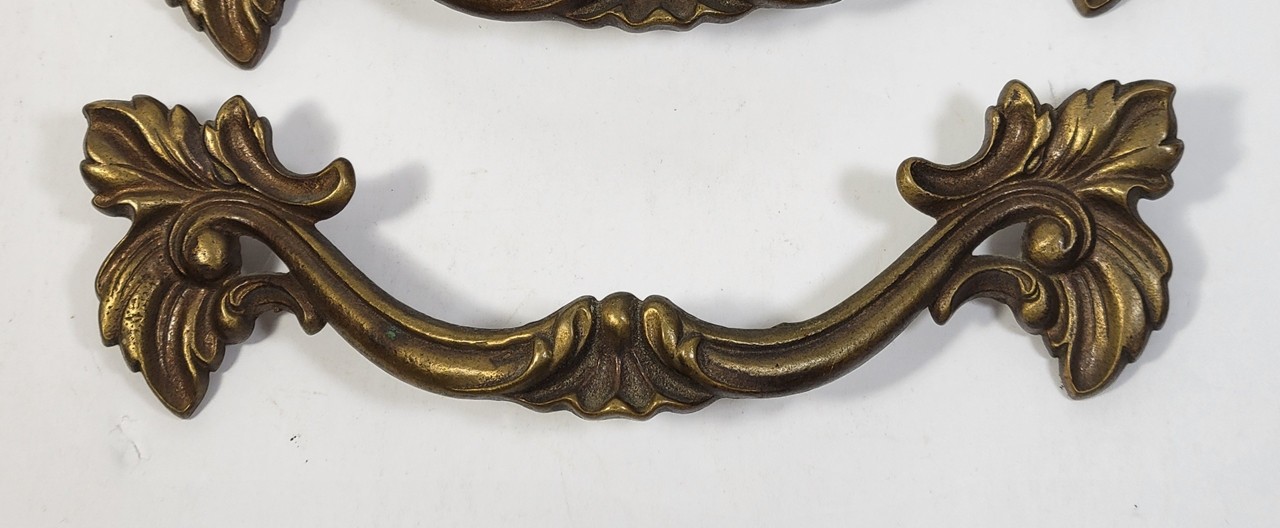4 Lg Antique Brass French Provincial 6 1/4″ Cabinet Pulls Furniture Handle 5″ OC