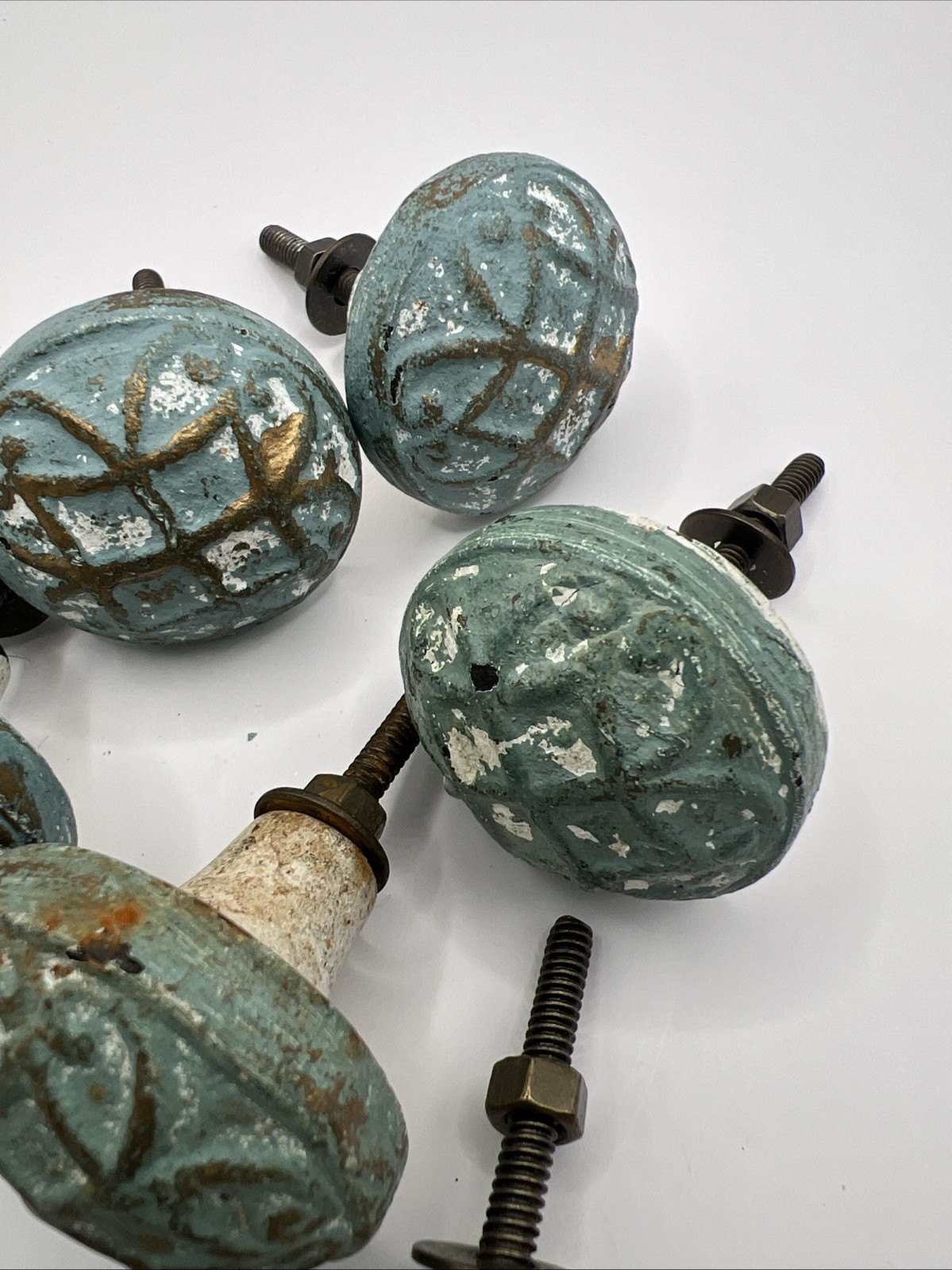 9 Vtg Drawer Pulls Knobs Shabby Distressed Turquoise White Brass Tone Hardware