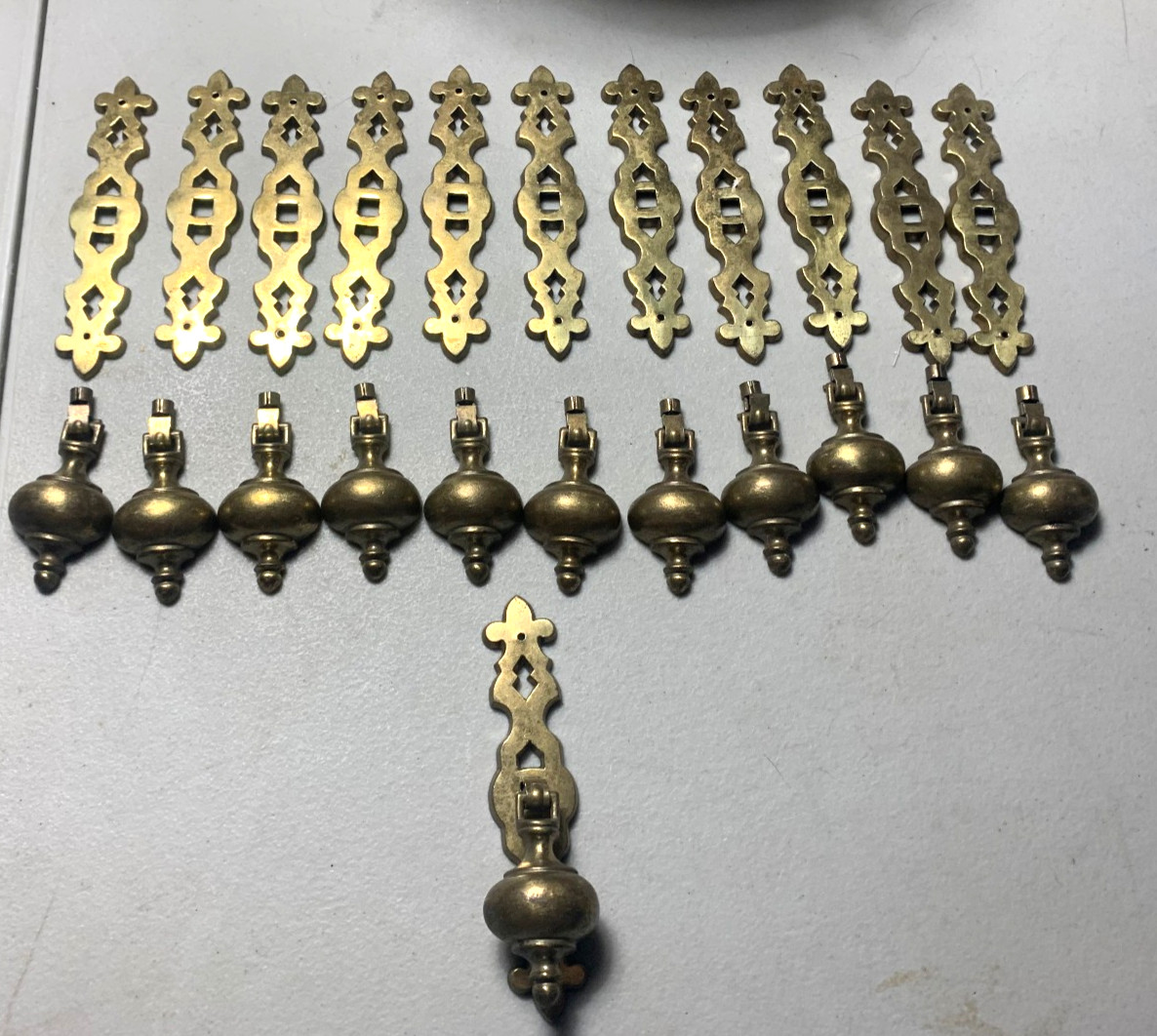 Vintage Keeler Brass Co KBC N6635 Drawer Pulls Set 12 Teardrop Bail Hardware
