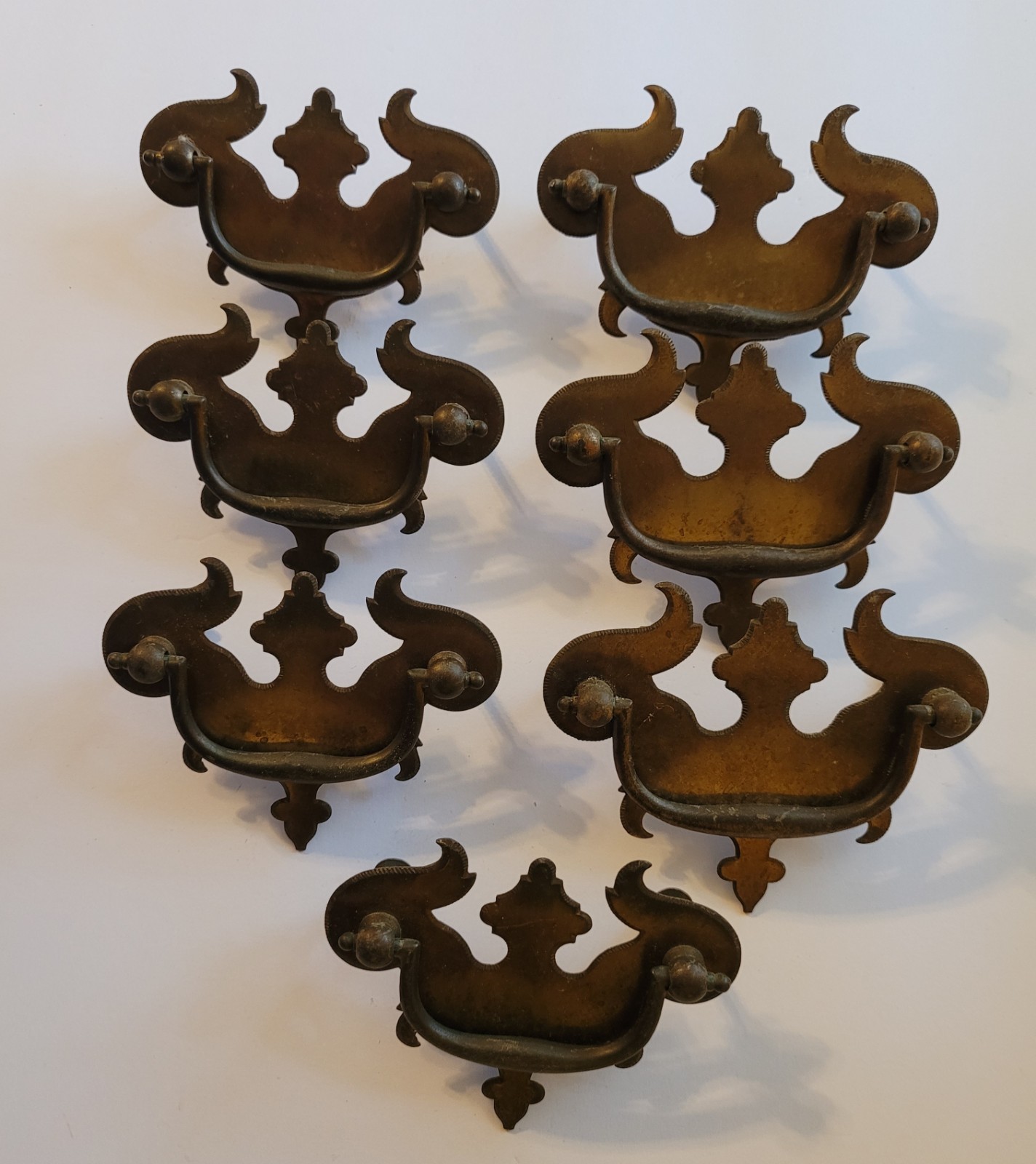 7 Vtg Brass Metal Chippendale Batwing Bail Dresser Drawer Pulls 2 Sizes