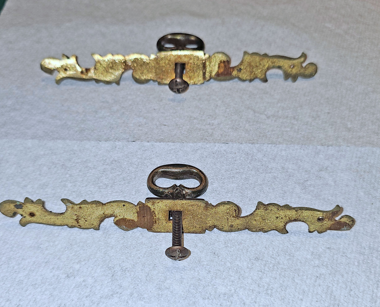 2 – Ampex Crescendo Vintage Drawer Pulls – Faux Lock and Key Style