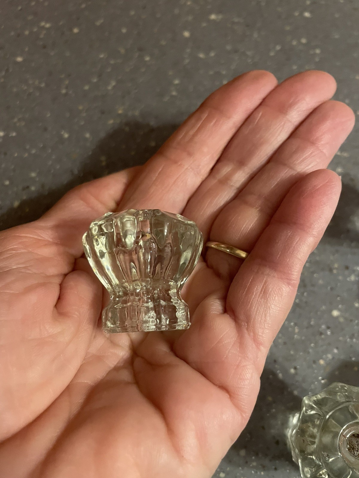 Set of 5 Vintage Depression Style Hexagon Clear Glass Drawer/ Cabinet Knob Pulls