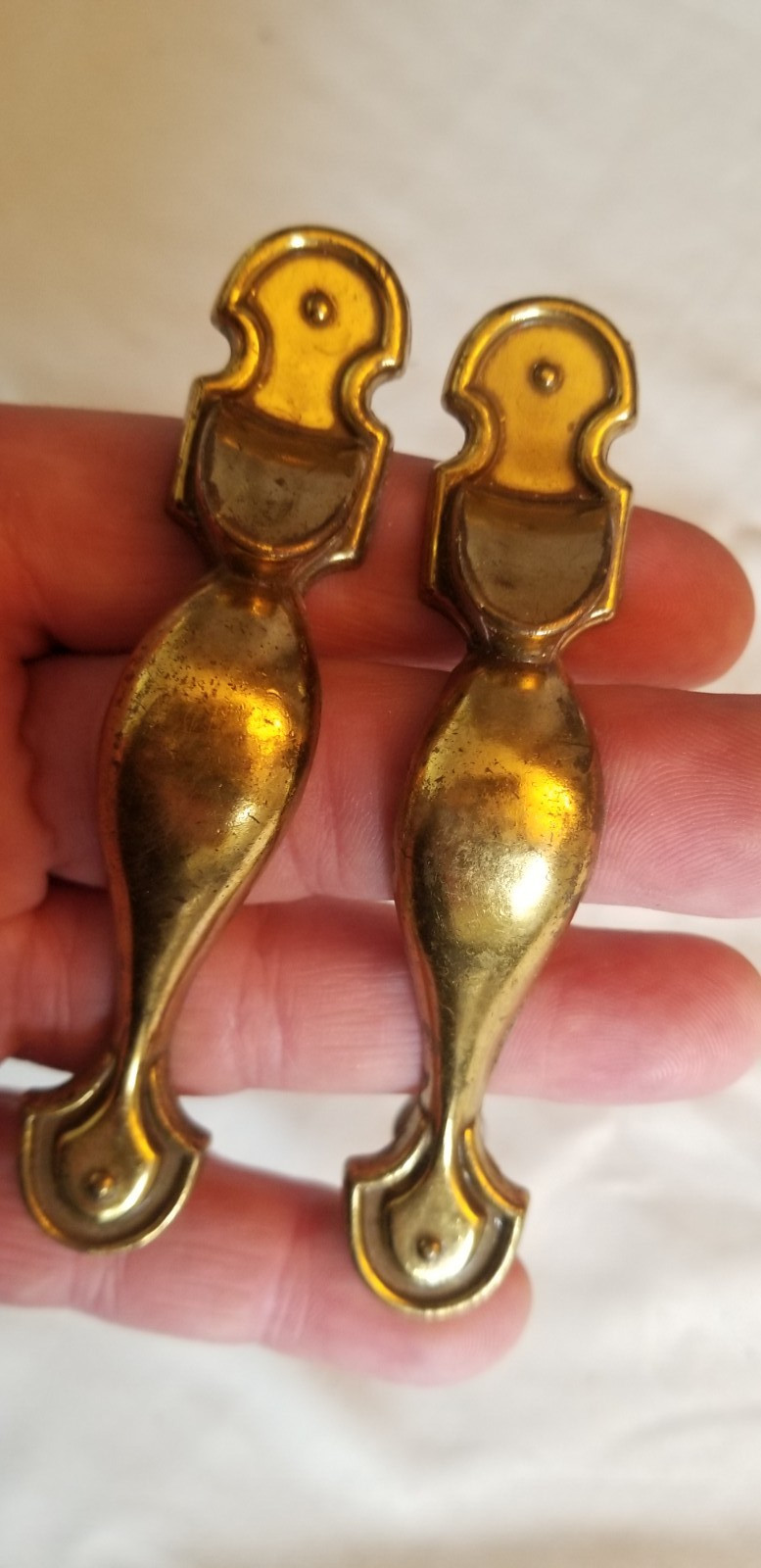 Lot of 2 Elegant Unique Design Dresser Furniture Cabinet Pull Handles