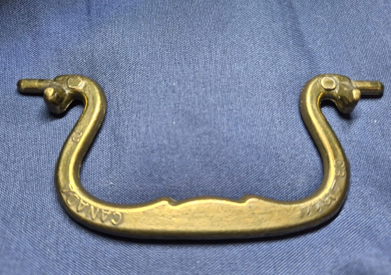 Vtg Bail Drop Pull Handle CB-1844 W/ Mounts And Screws Dark Aged Brass 3-7/8″