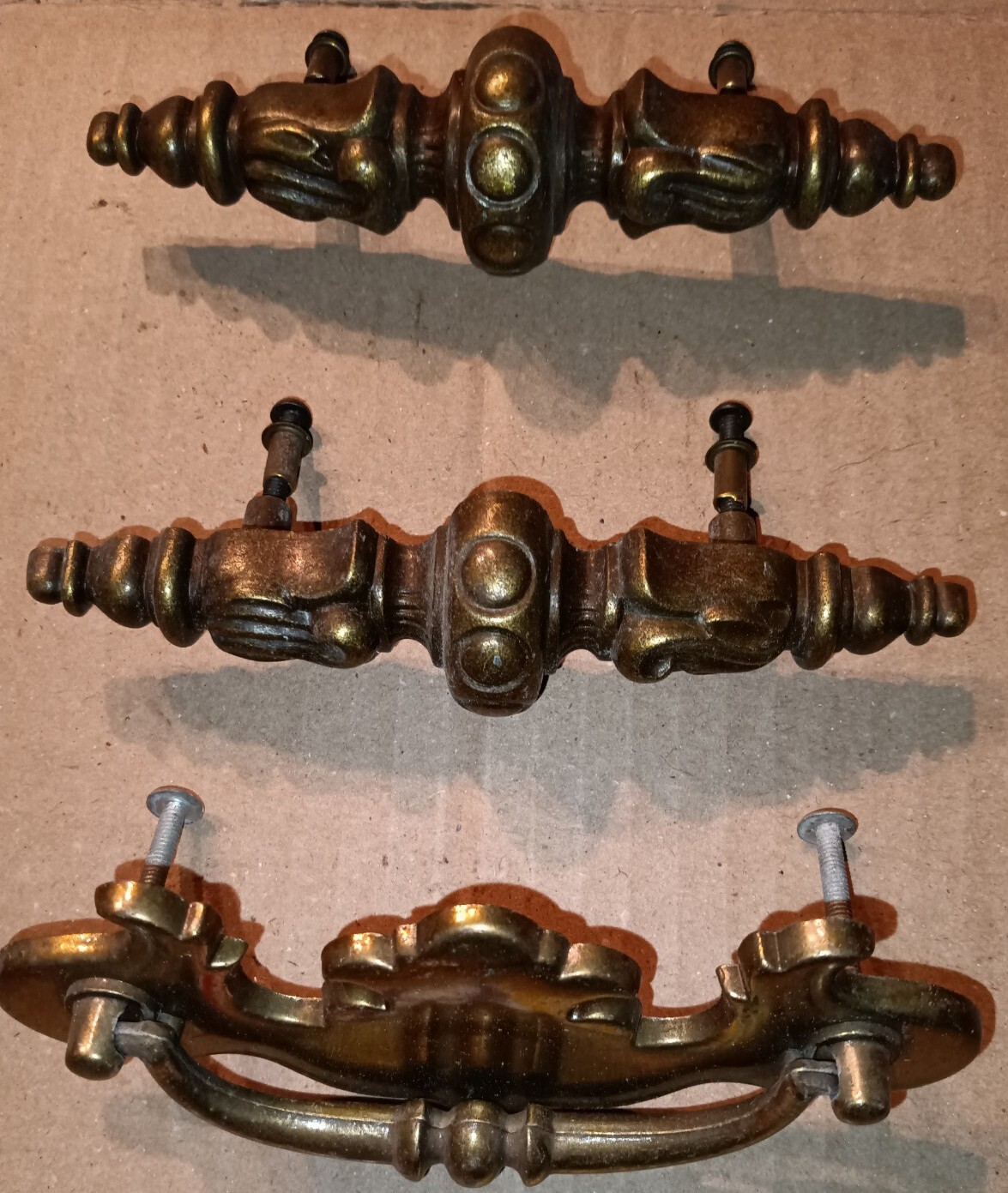3 VINTAGE ANTIQUE LARGE BRASS DRAWER PULLS 5 1/2″ & 6″ R32372 EXCELLENT