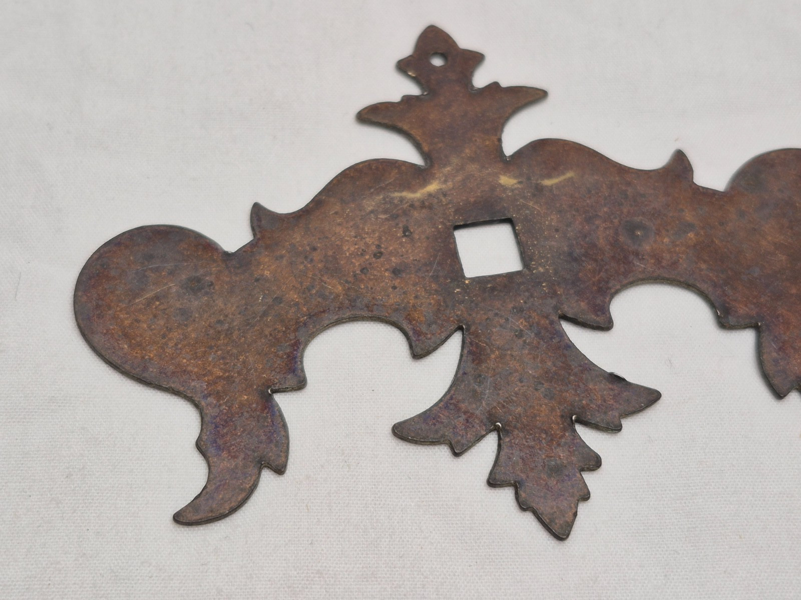 Antique Chippendale Colonial Drawer Cabinet Pull Back Plate Furniture Hardware