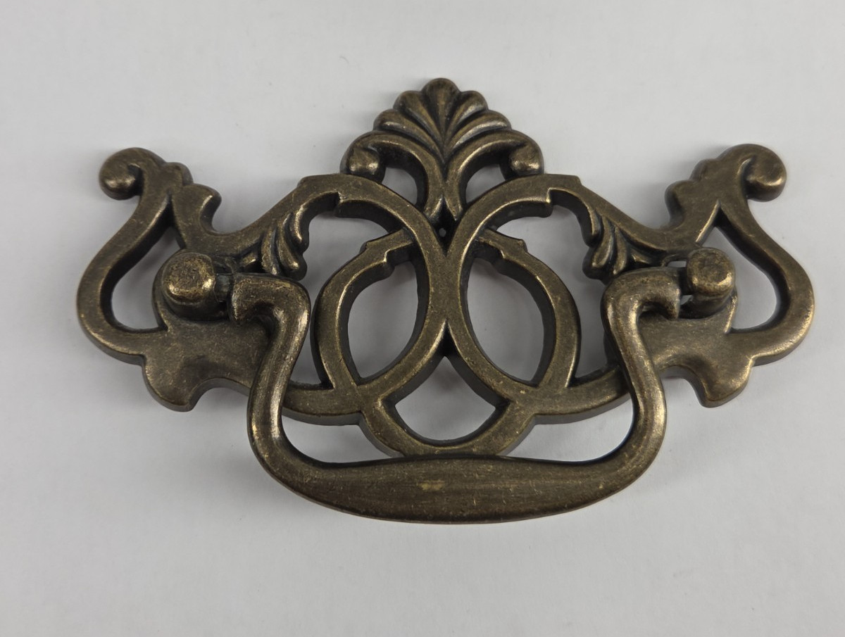 Vintage Lot of 2 Chippendale Pierced Batwing Drawer Pull Handles Brass Pulls