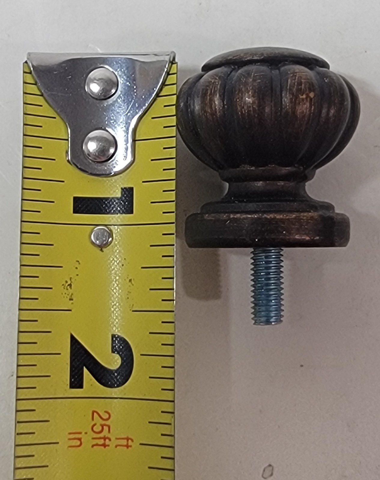 Lot Of 8 Drawer Knobs Pulls Bronze Ornate Design Metal