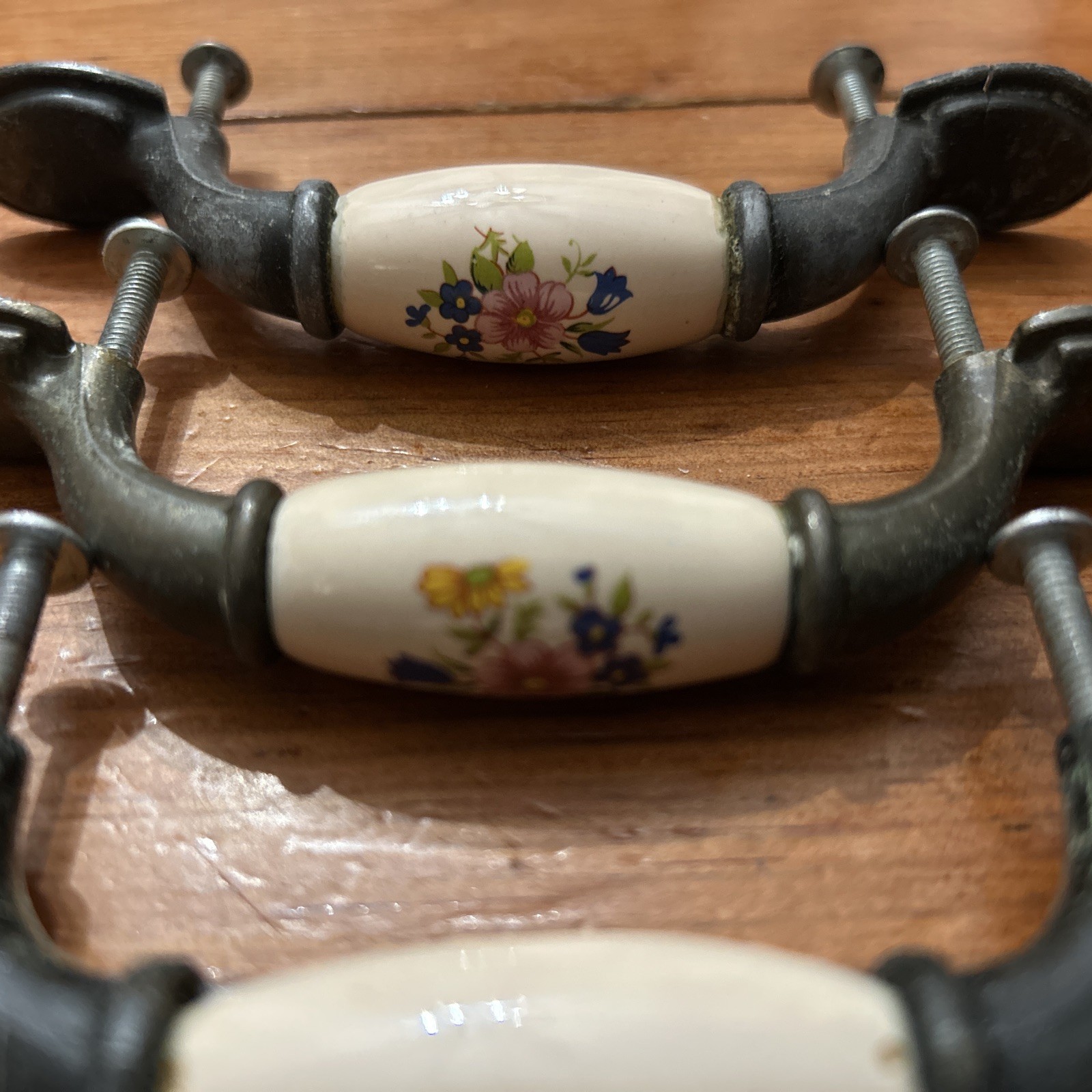 Lot of 4 Brass & Ceramic Floral Cabinet Dresser Drawer Pull Handle Knobs used