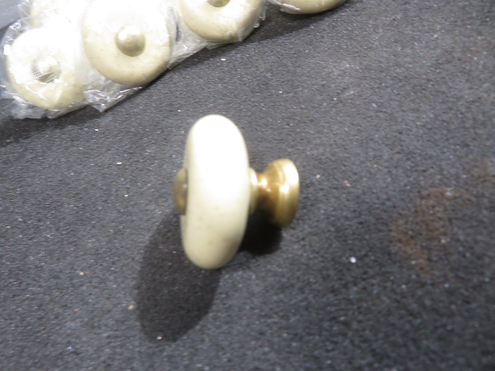 10 NOS Vintage Speckled Ivory Porcelain Brass Cabinet Drawer Mushroom Pulls