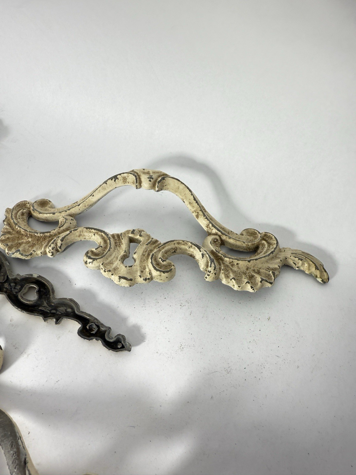 11 Pc VTG Drexel Heritage French Provincial Ornamental Drawer Knobs Pulls Accent