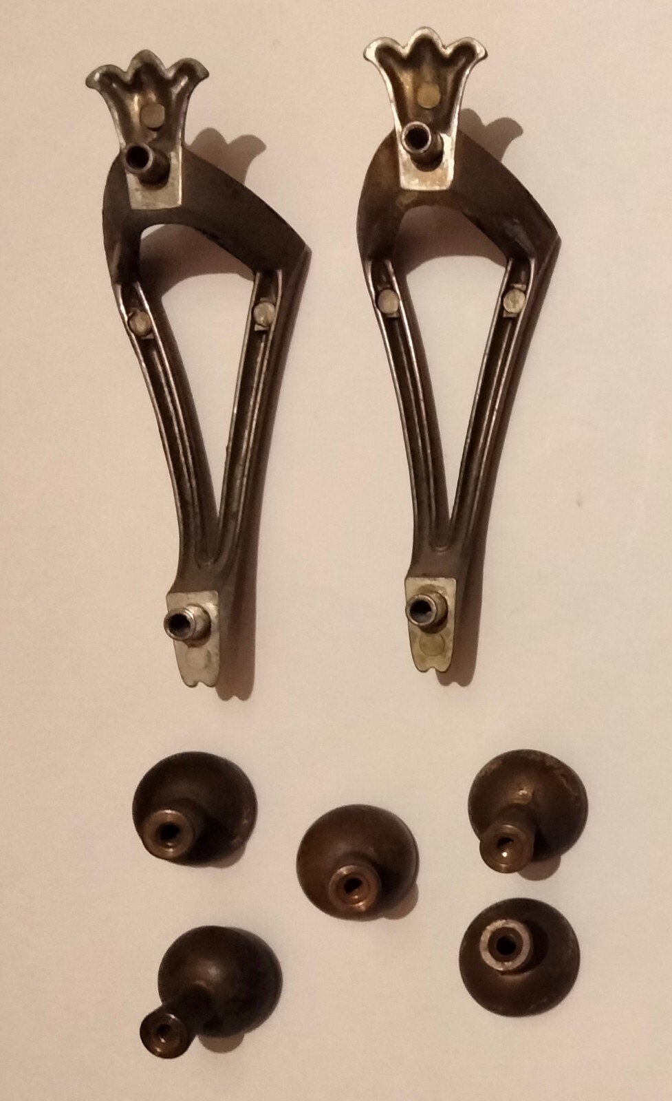7 Art Deco MCM Brass Drawer Pulls 2 Lrg Verticle 3.25″ Mount 5 Sm Round Knobs