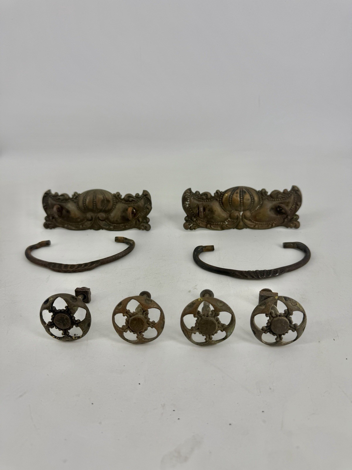 Antique Art Nouveau Floral Openwork Dresser Hardware 4 Drawer Knobs 2 Bail Pulls