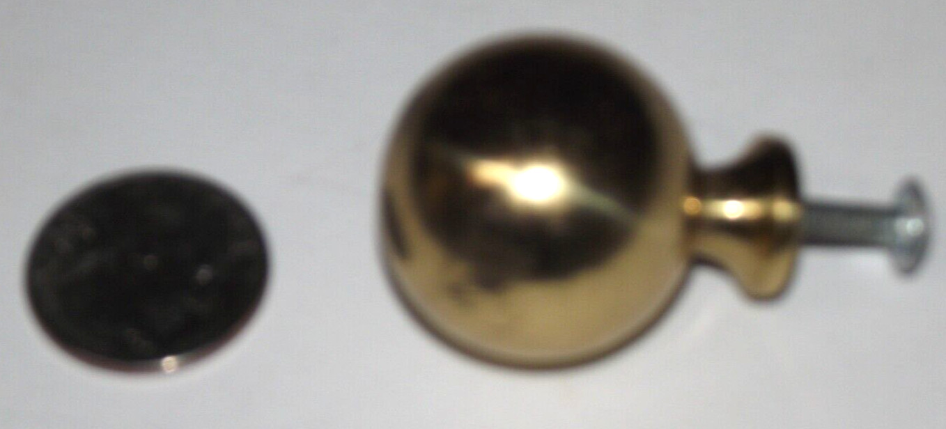 PreOwned Vintage Solid Brass 1 1/4″ (3 cm) Diameter Ball Drawer Pull B