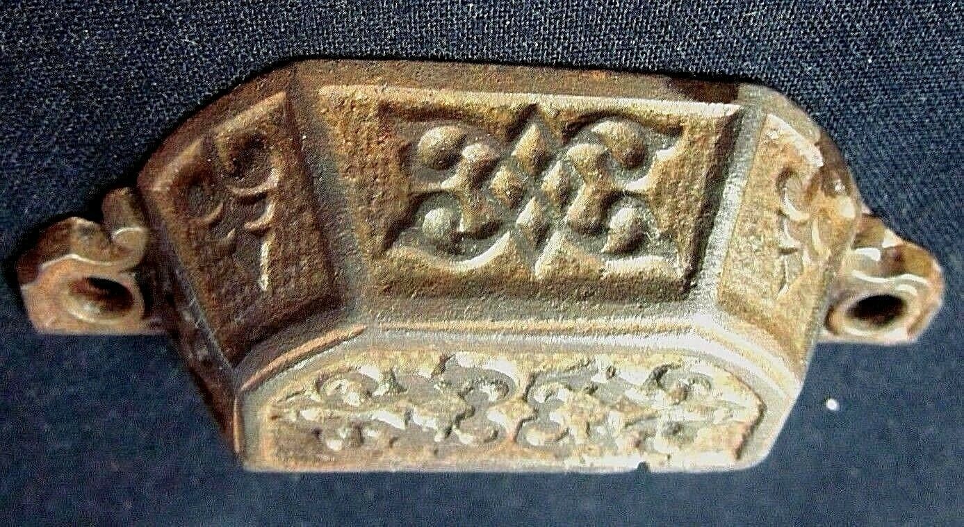 Cast Iron 1850 Window Sash Lift Drawer Cup Pull Handle 3-1/16″ Centers 1 Antique