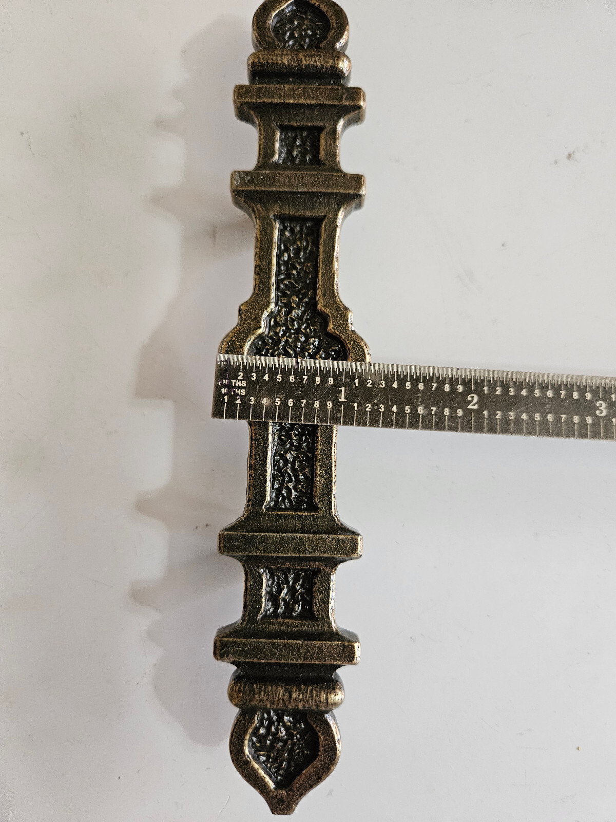 Vintage Ajax 9588 Pull Handles Drawer Cabinet Door Gothic Style Brass Lot Of 4