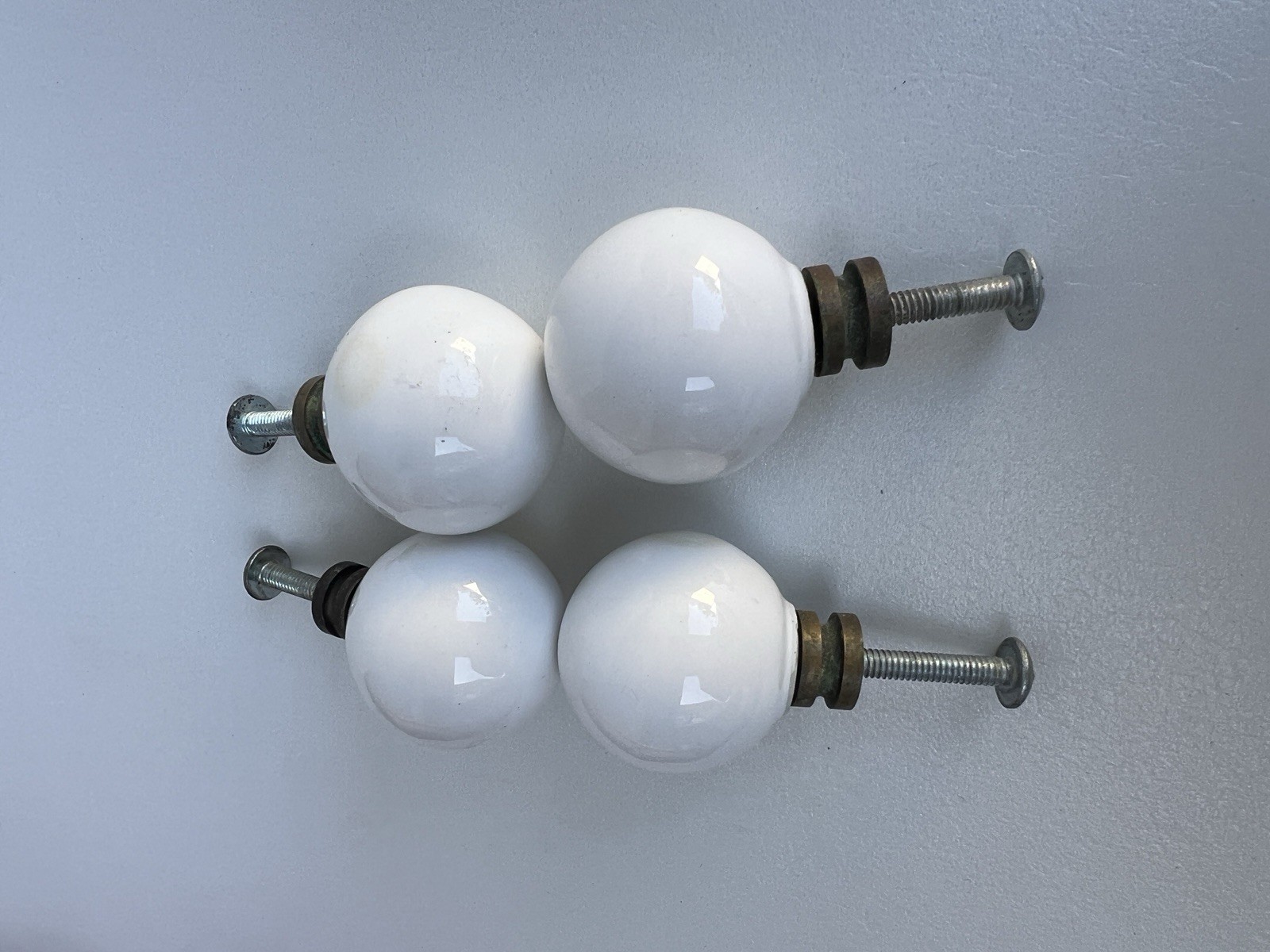 4pc MidCentury Genuine Kipp Stewart Drexel Declaration 1″ Knobs Pulls Porcelain