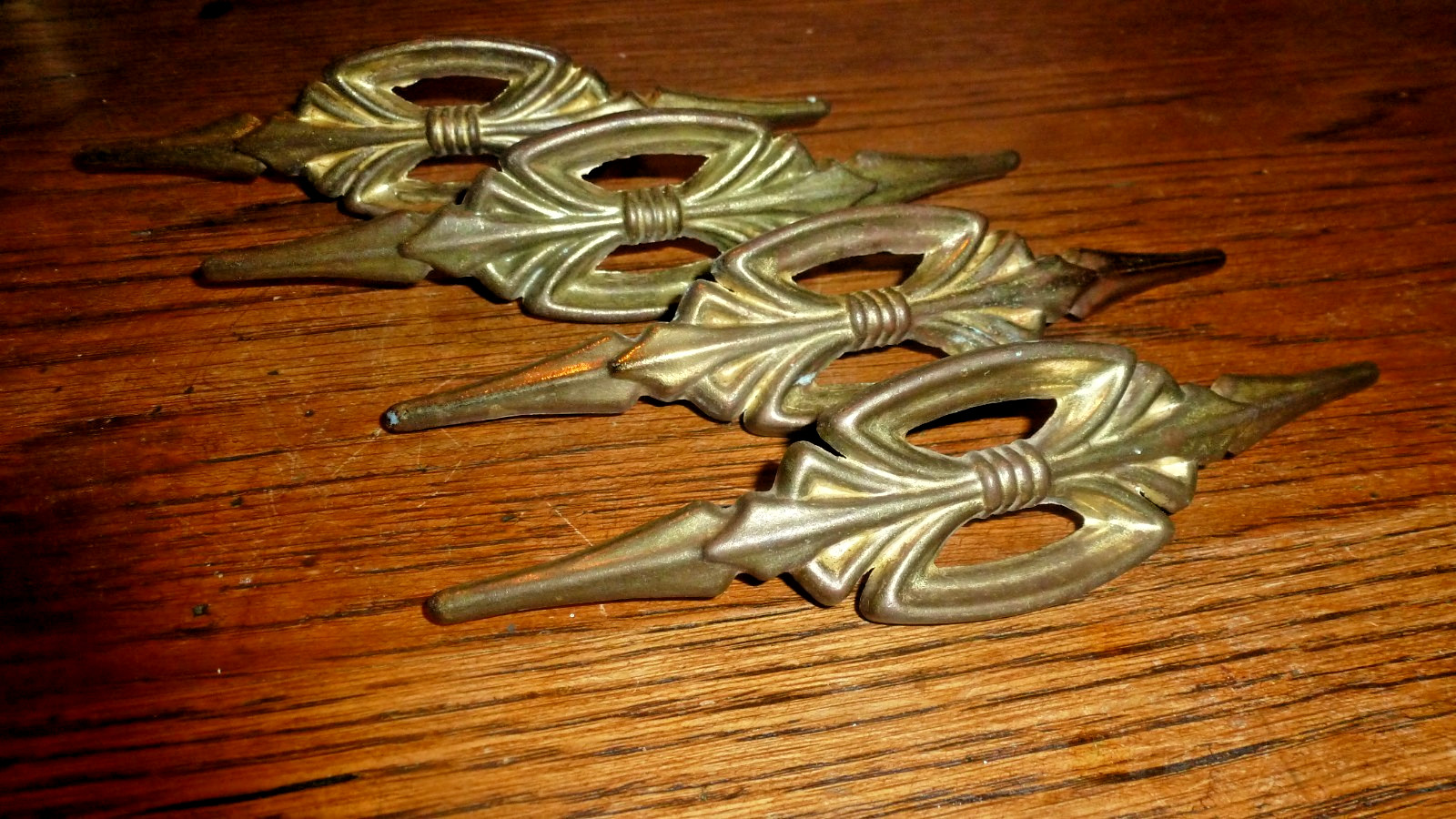 Lot Four Vintage Art Deco Brass Drawer Pulls Hollywood Regency