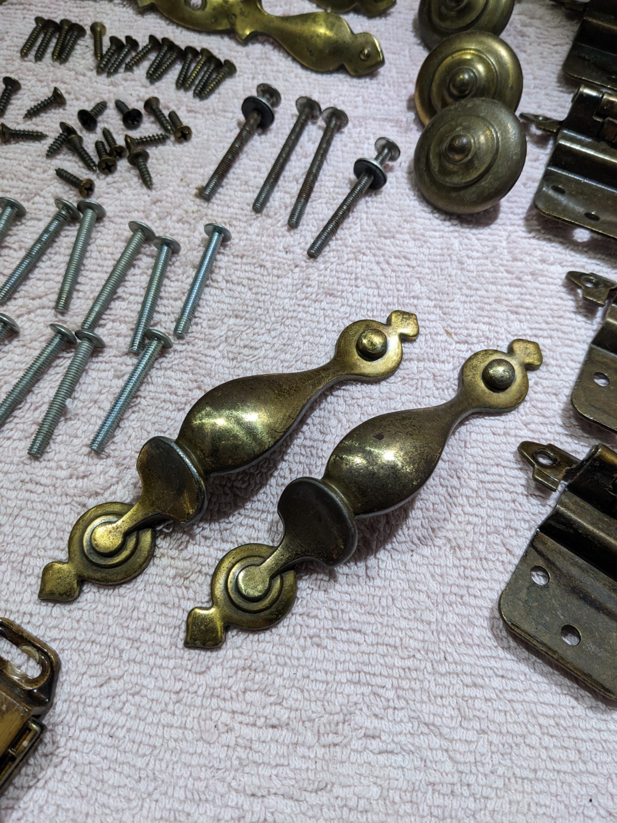 Lot Of KBC Keeler Brass Company Drawer Pulls/Knobs