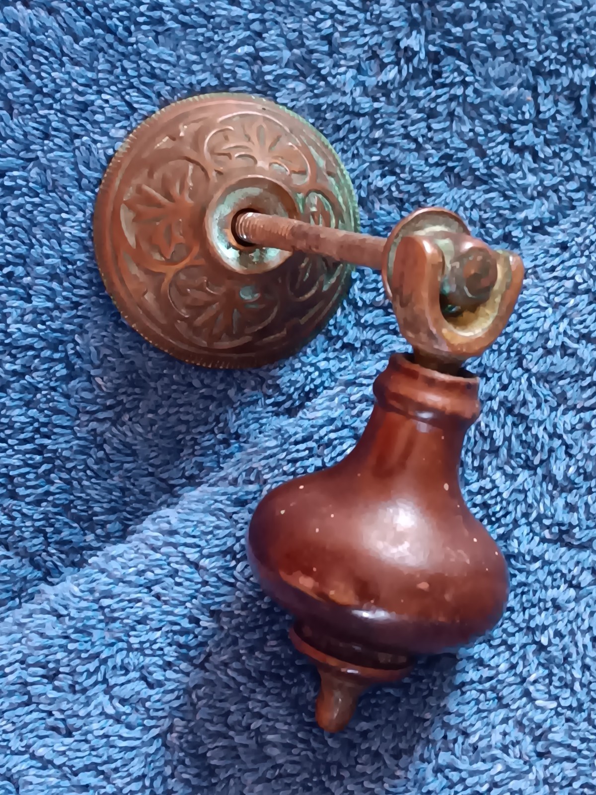 Htf Antique teardrop Estate Single ONE WALNUT? EBONIZED VICTORIAN PULL