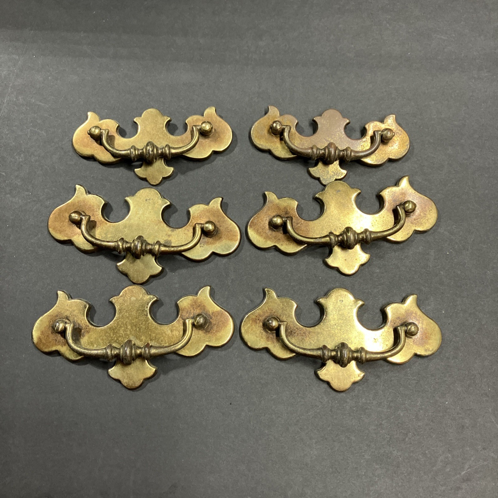 Vintage KBC N2252(4) N2251(2) Chippendale Batwing Drawer Pulls Set Of 6