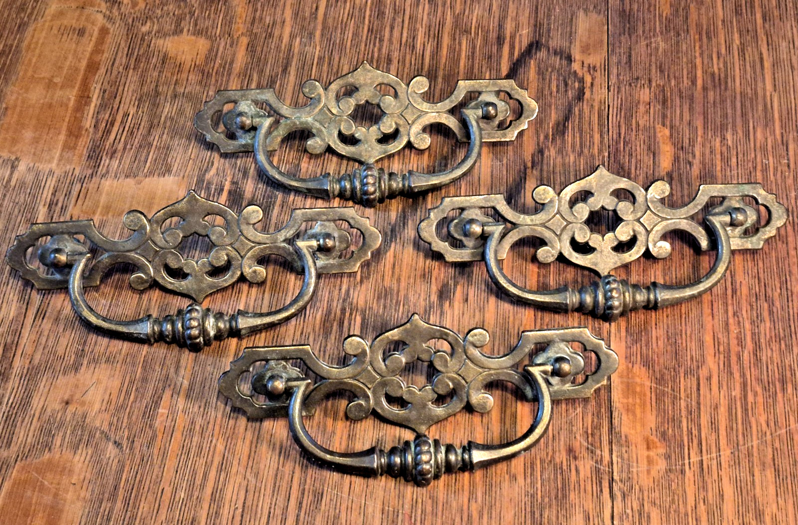 Lof 4 Vintage 1960’s KEELER BRASS Drawer Pull Drop Bail Handle Chippendale KBC1